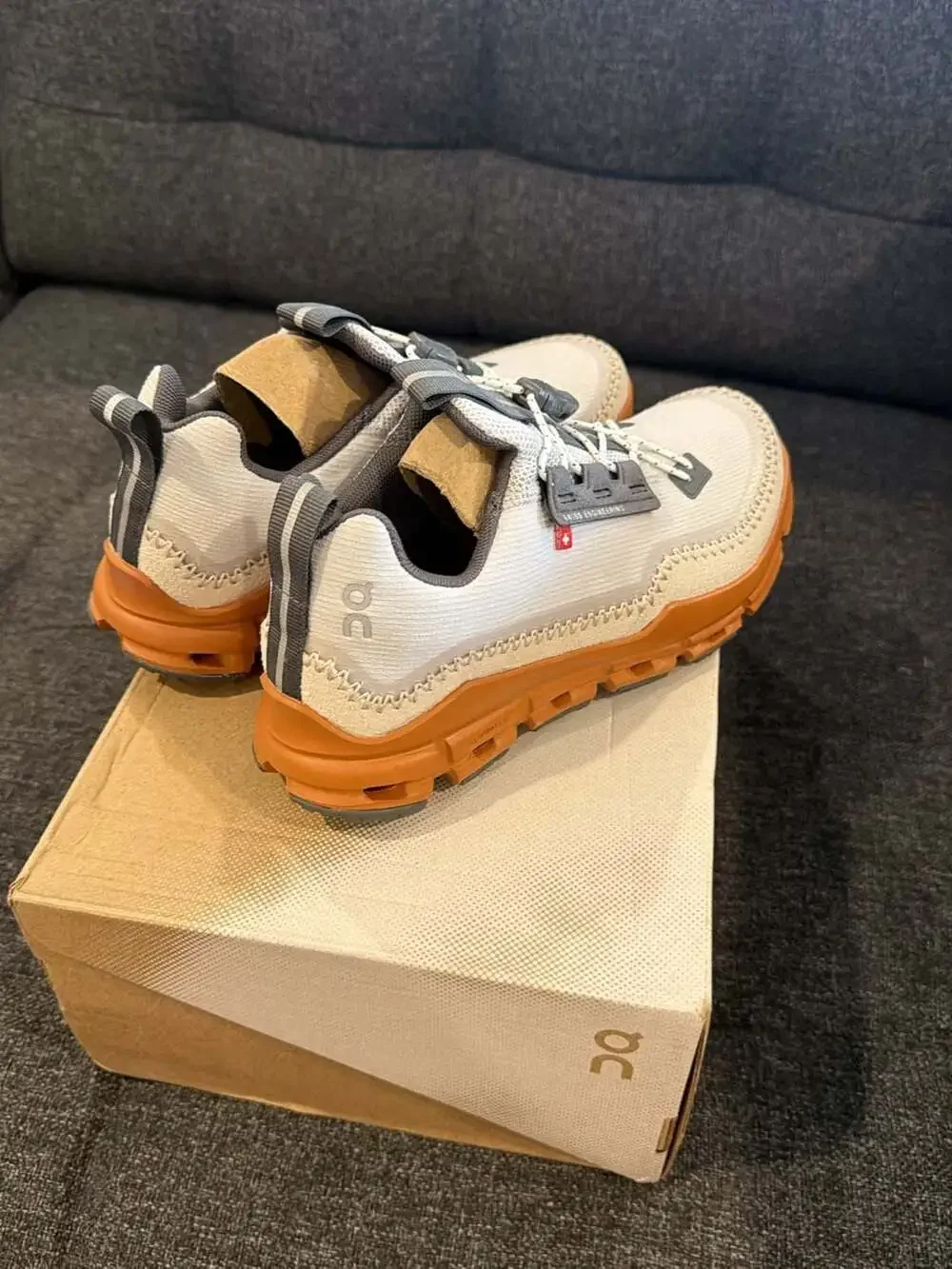 On Cloudaway Glacier Pecan Women's Sneakers Size 5 (49.98406)